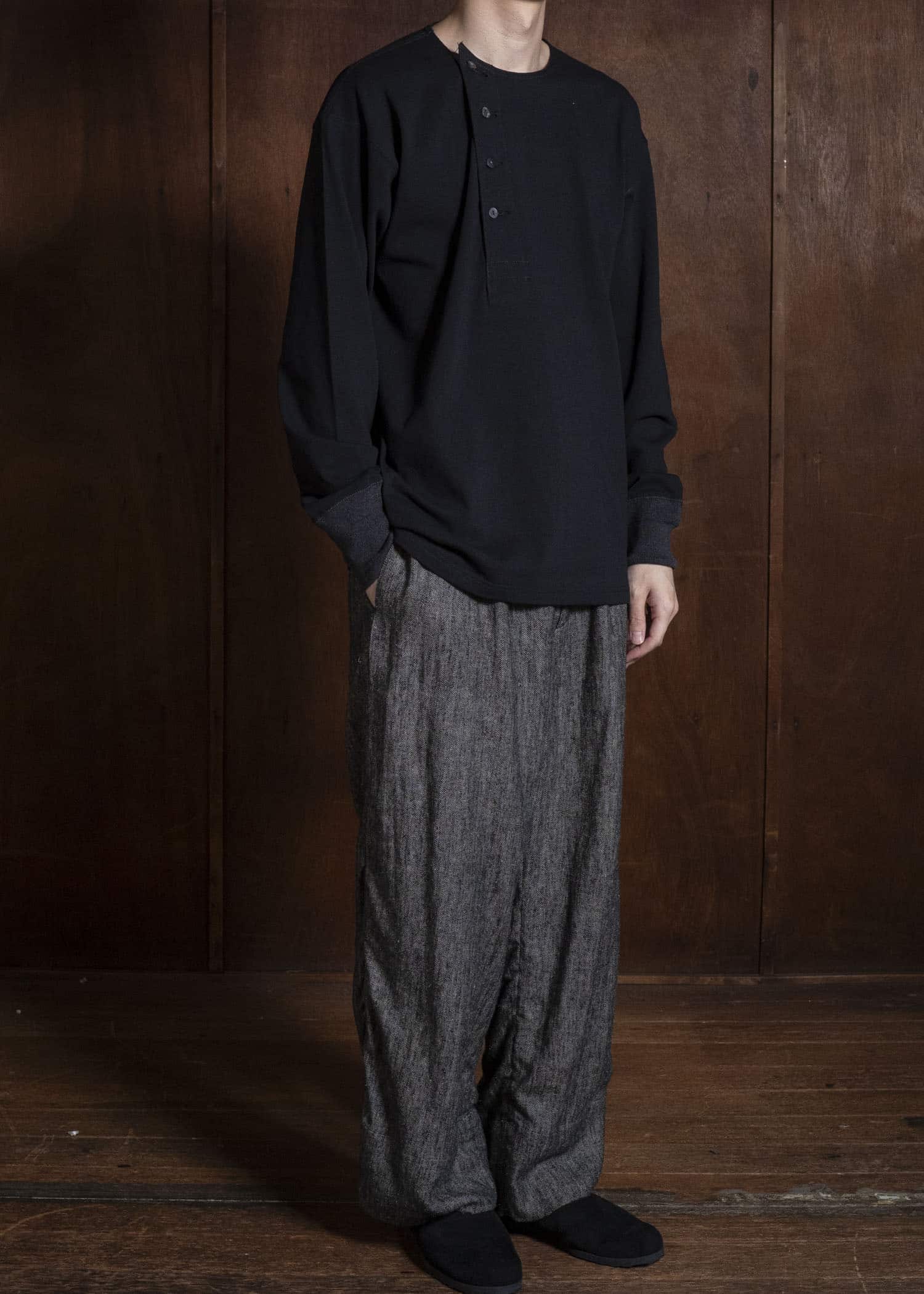 Taiga Takahashi Lot.618-Black Side Henry Neck Black