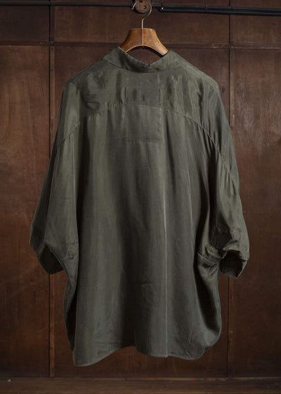 ZIGGY CHEN SHORT SLEEVE BACK GATHERED SHIRT KOMBU GREEN 0W2620702