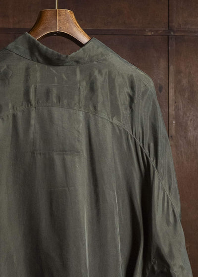 ZIGGY CHEN SHORT SLEEVE BACK GATHERED SHIRT KOMBU GREEN 0W2620702