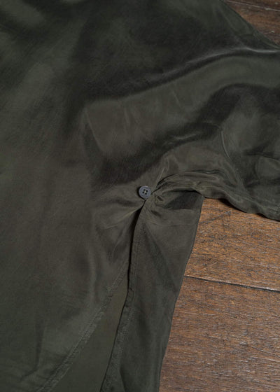ZIGGY CHEN SHORT SLEEVE BACK GATHERED SHIRT KOMBU GREEN 0W2620702