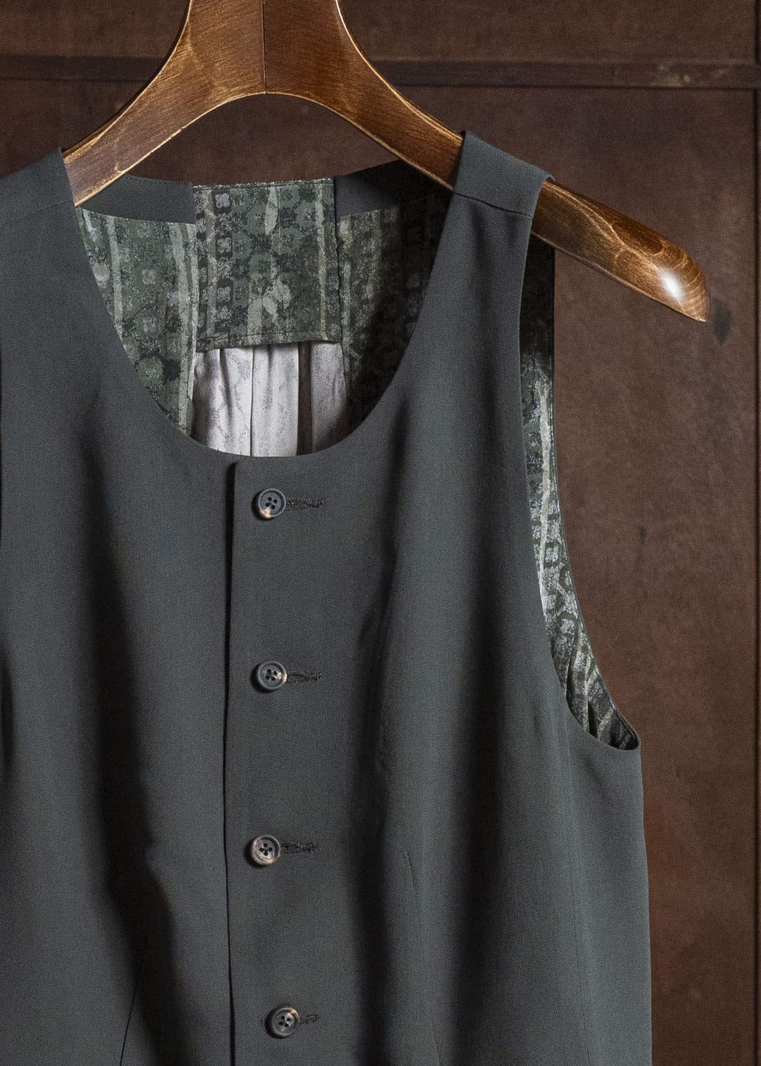 ZIGGY CHEN GATHERED GILET CHARLESTON GREEN 0W2620105
