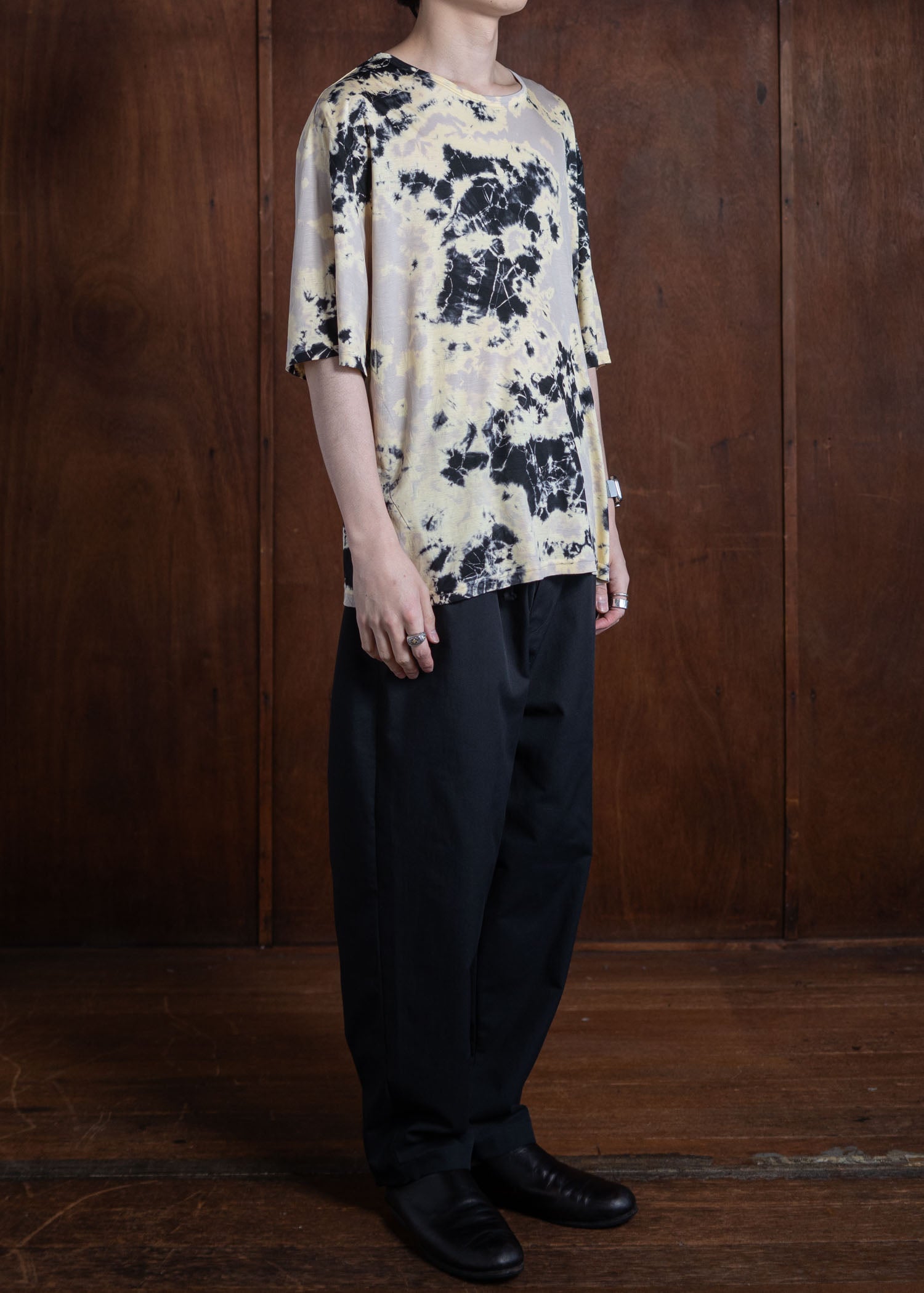 SUZUSAN Micro Modal Short Sleeve T-Shirt(Madara Shibori) Black x  Grege