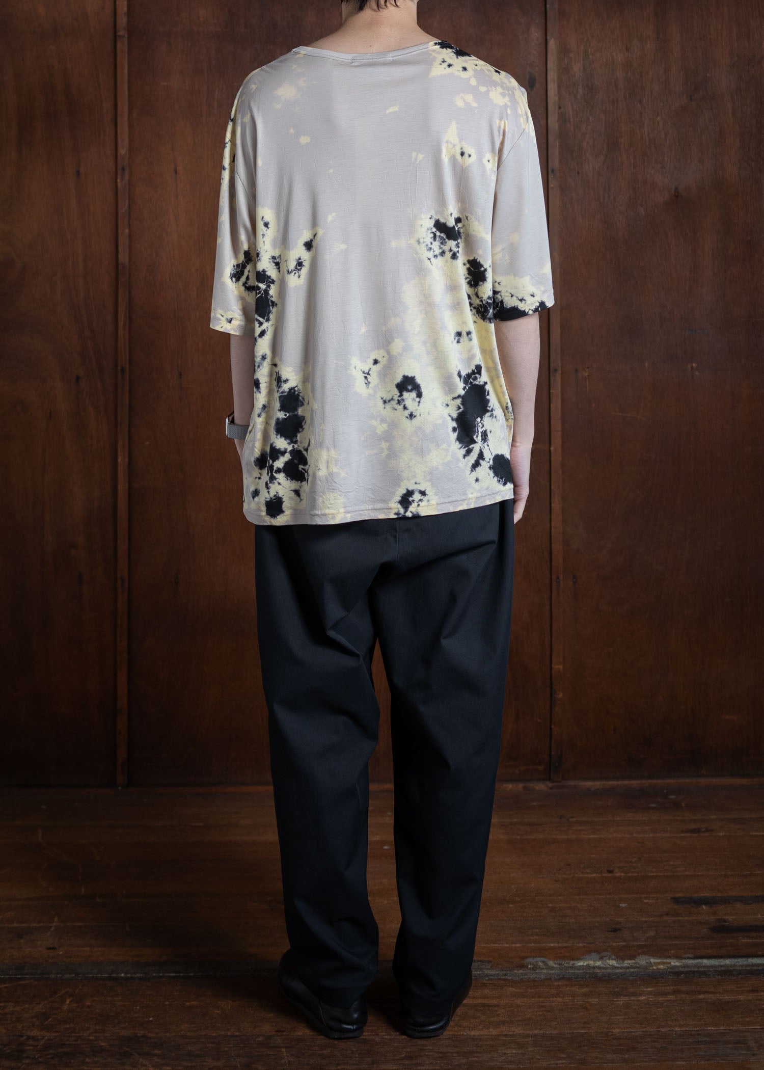 SUZUSAN Micro Modal Short Sleeve T-Shirt(Madara Shibori) Black x  Grege