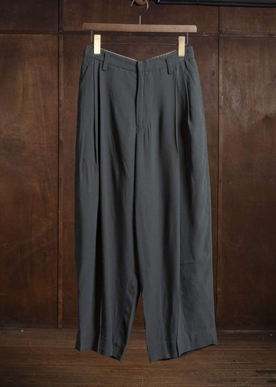 ZIGGY CHEN NARROW FIT PLEATED TROUSERS CHARLESTON GREEN 0W2620511