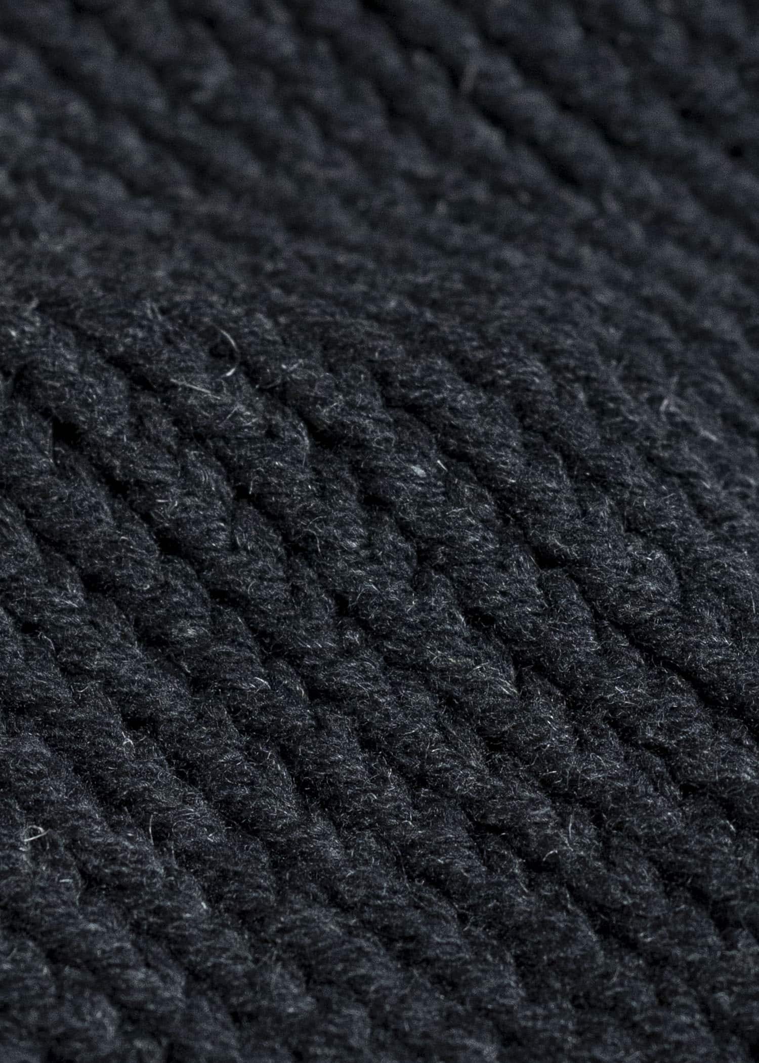 JAN-JAN VAN ESSCHE KNIT #68 HAND KNIT TURTLE NECK SWEATER Lain Black