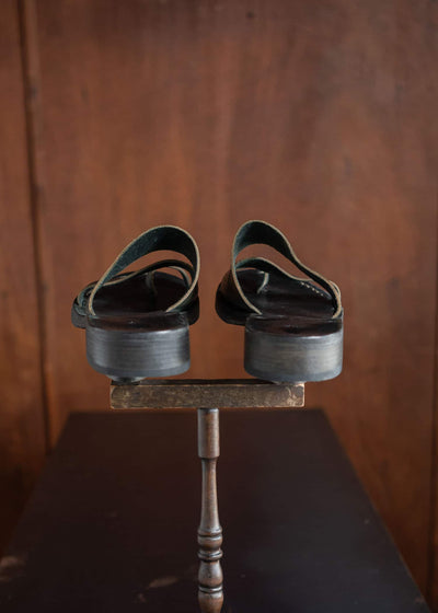 EMATYTE Horse Leather Sandals