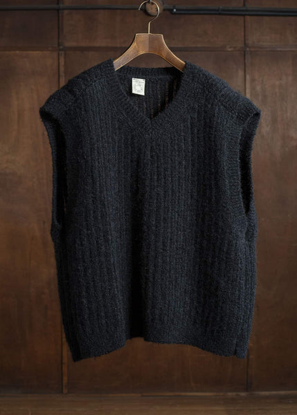 JAN-JAN VAN ESSCHE KNIT # 72 SLEEVELESS V-NECK Goat Mohair Black