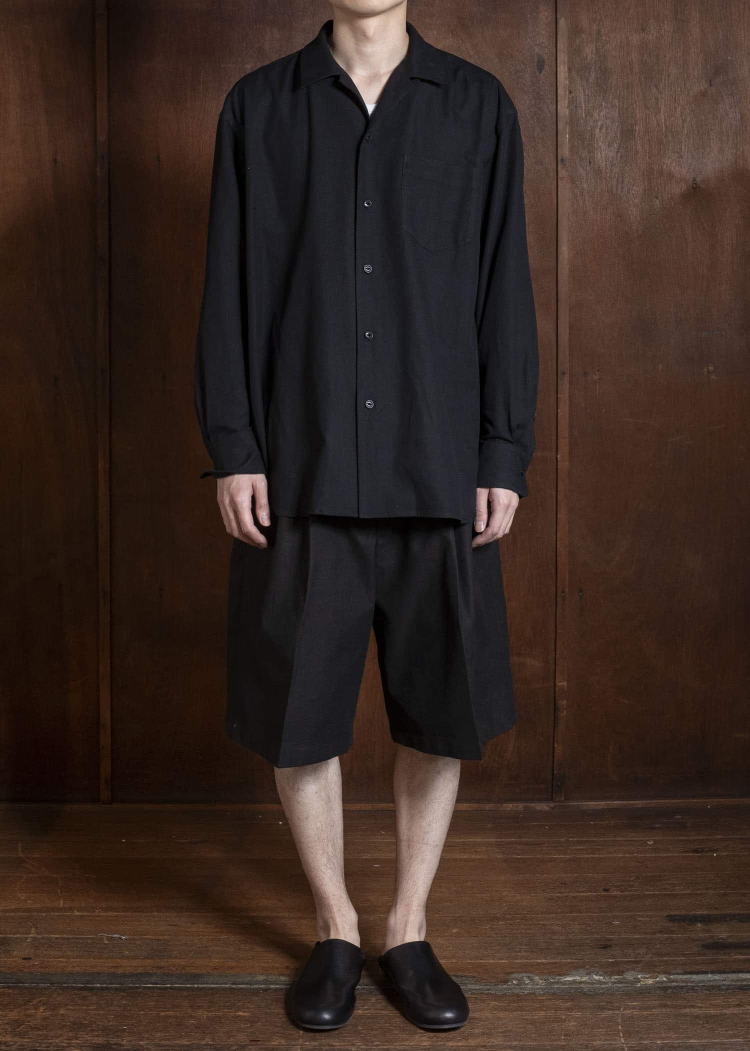 YOKO SAKAMOTO YS-26SS-25-BLACK Double Pleats Shorts BLACK