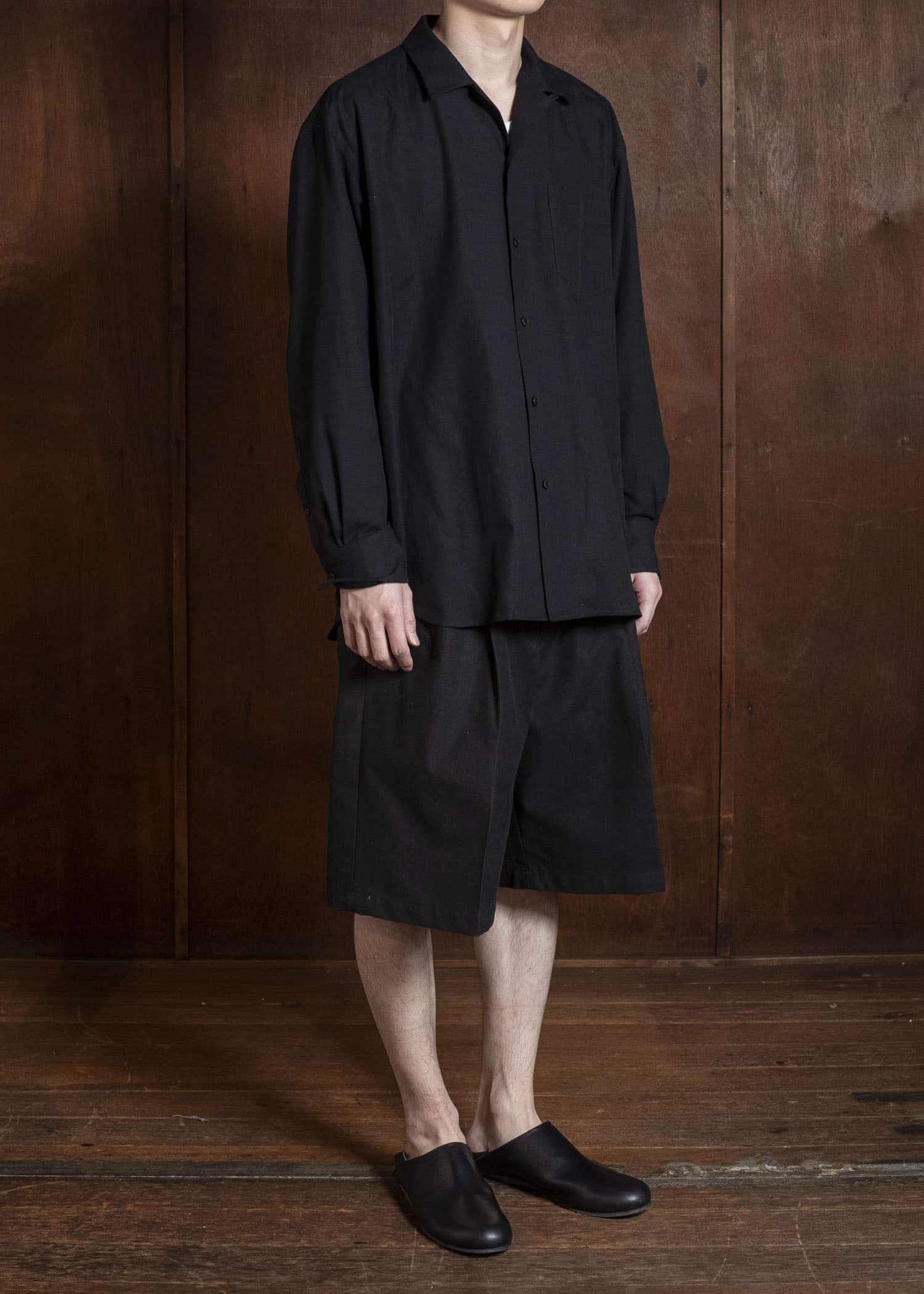 YOKO SAKAMOTO YS-26SS-25-BLACK Double Pleats Shorts BLACK