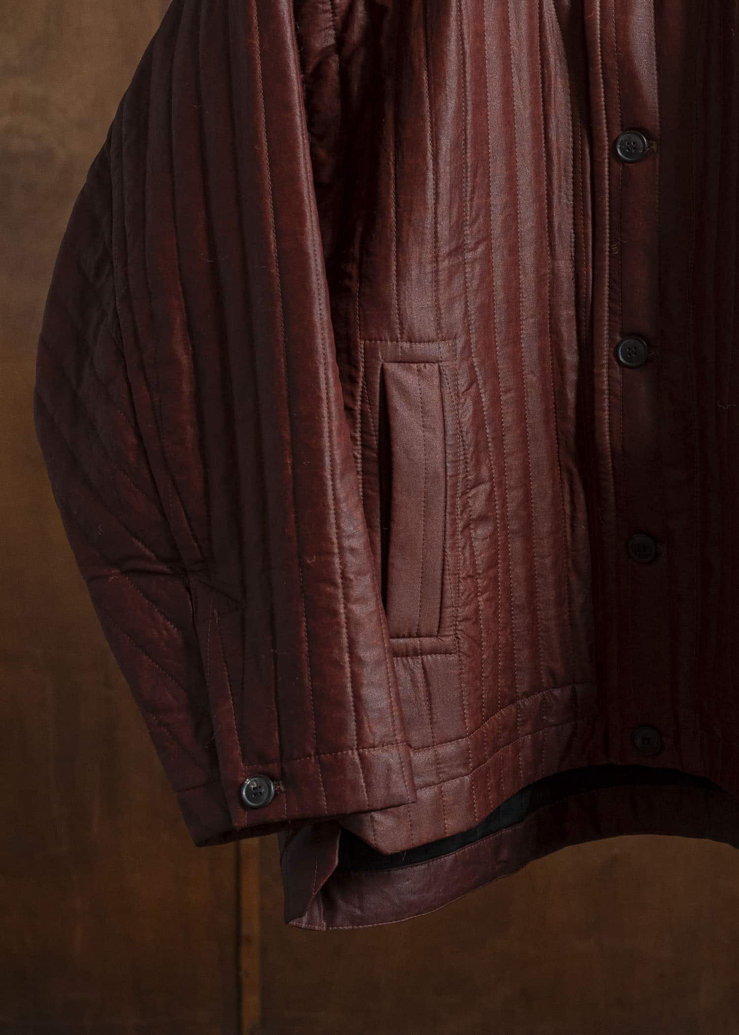 JAN-JAN VAN ESSCHE JACKET #62 COLLARLESS PADDED JACKET Shuliang Silk Padded Oxblood