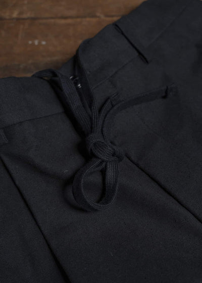 YOKO SAKAMOTO YS-26SS-25-BLACK Double Pleats Shorts BLACK