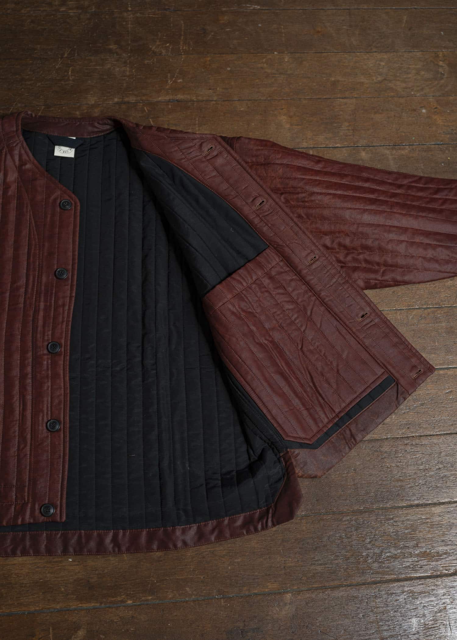 JAN-JAN VAN ESSCHE JACKET #62 COLLARLESS PADDED JACKET Shuliang Silk Padded Oxblood