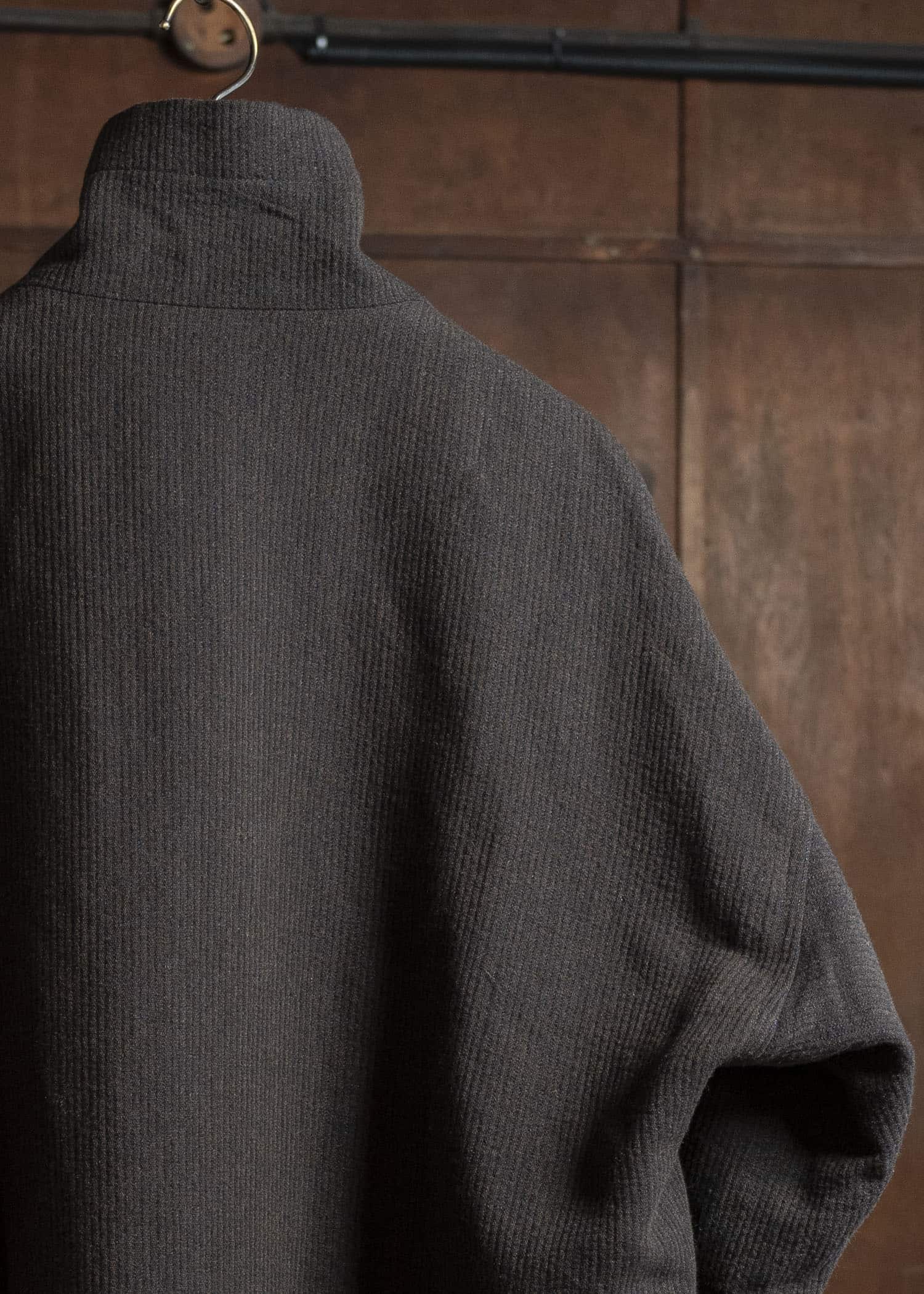 JAN-JAN VAN ESSCHE JACKET #61 JACKET WITH HIGH NECK STANDING COLLAR Ridged Linen Wool Eggplant / Indigo