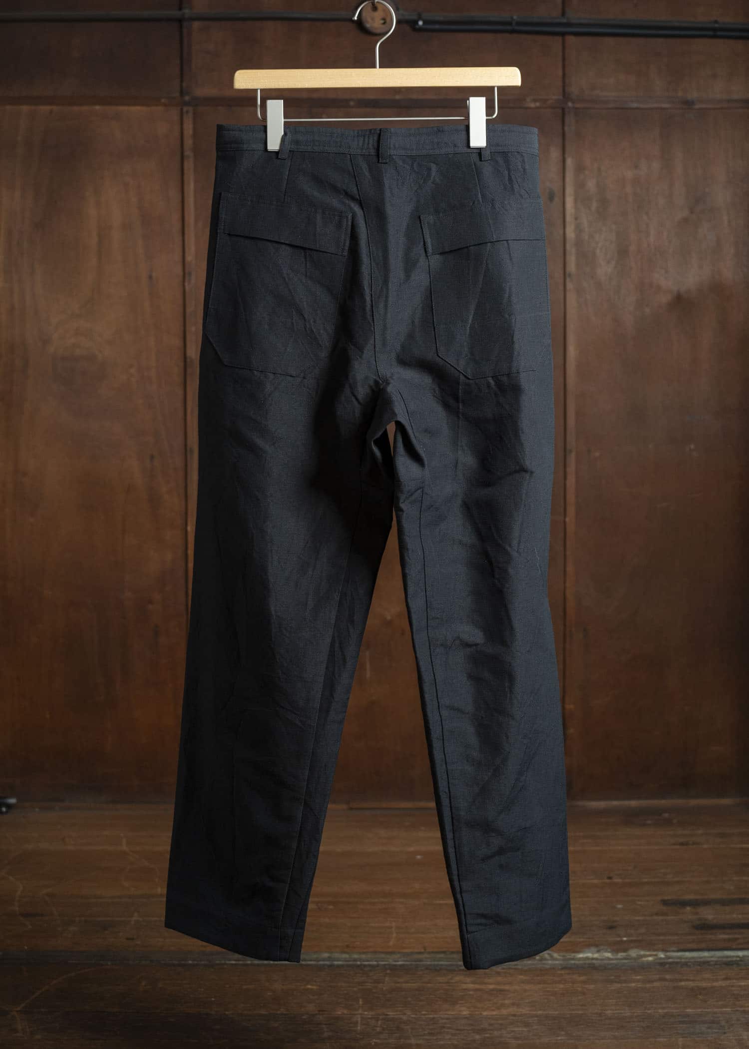 JAN-JAN VAN ESSCHE TROSERS #72 CHINO STYLE TROUSERS Linen Wool Twill Pitch Black