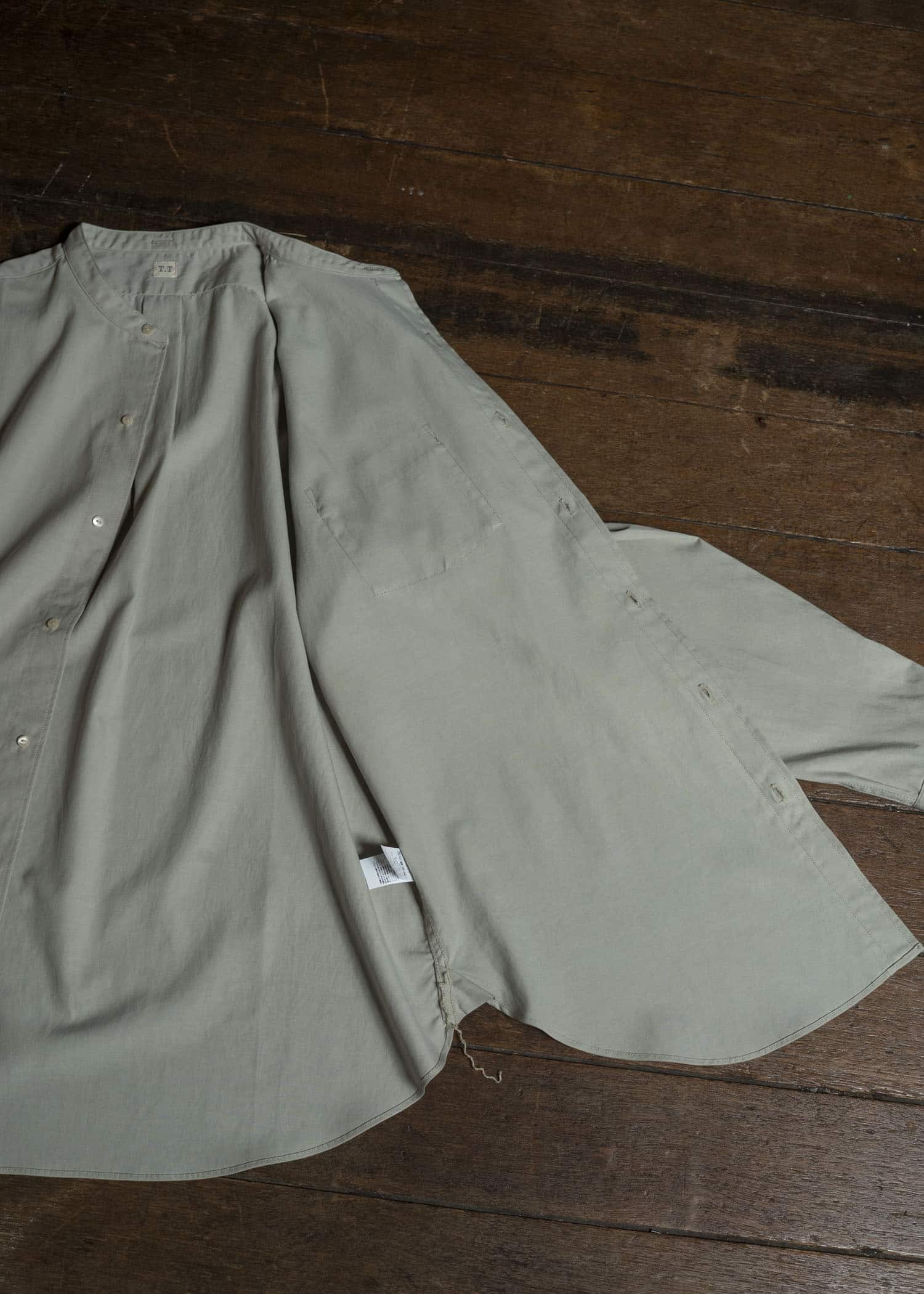 Taiga Takahashi Lot.104-Beige Band Collar Shirt Beige