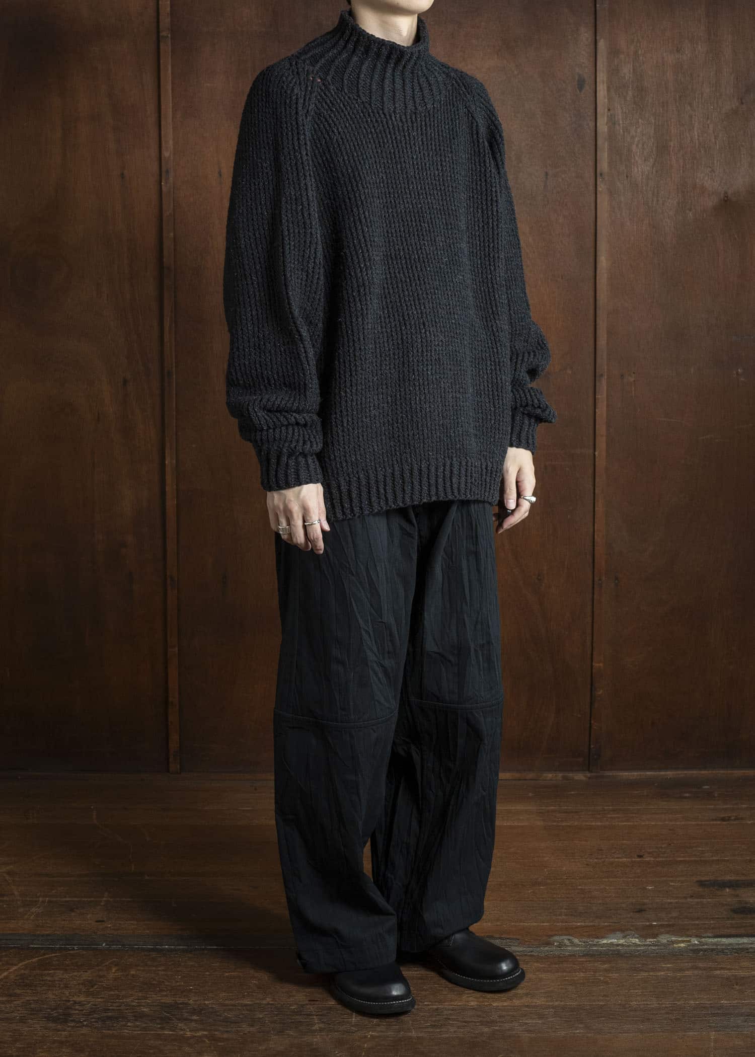 JAN-JAN VAN ESSCHE KNIT #68 HAND KNIT TURTLE NECK SWEATER Lain Black