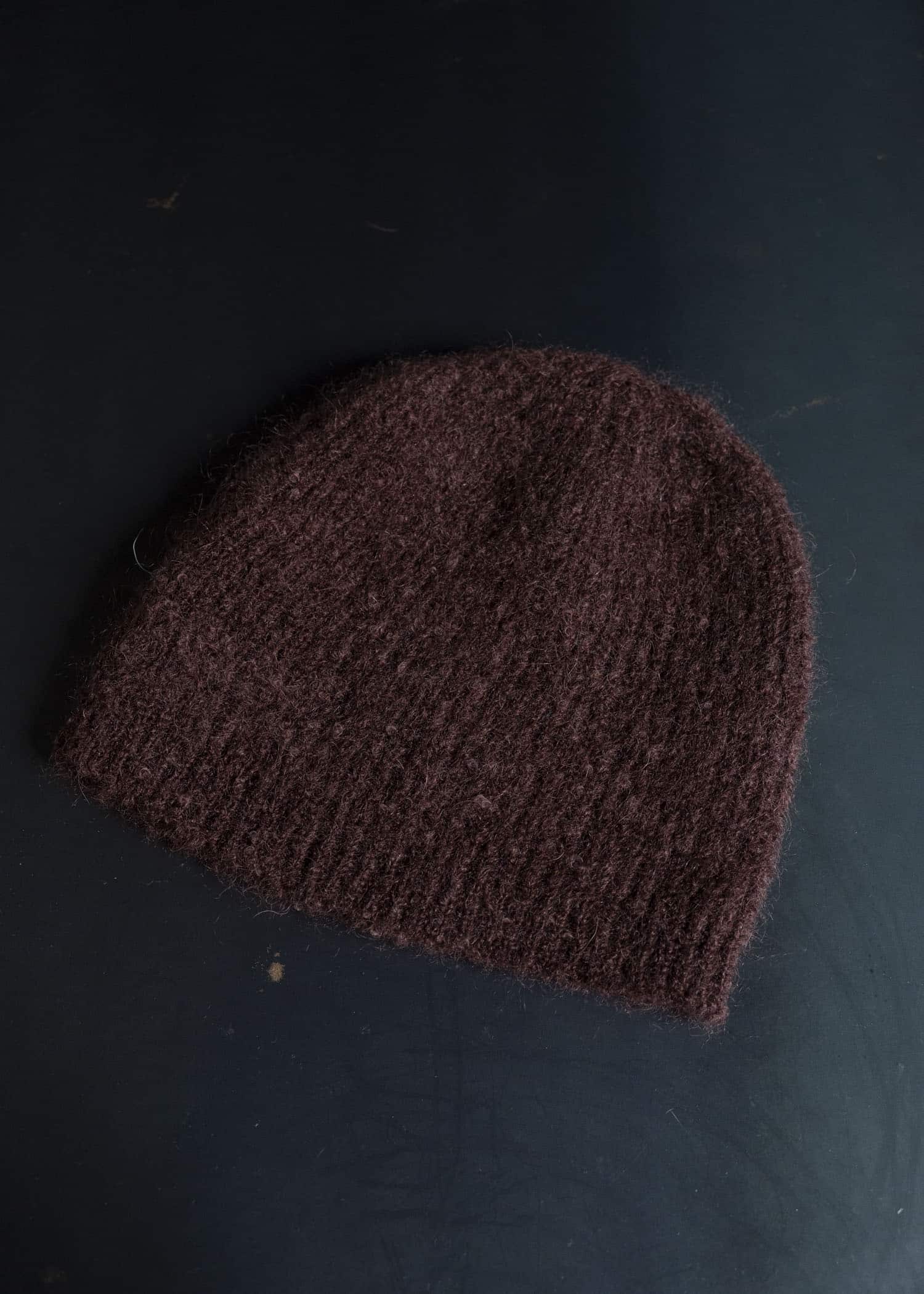 JAN-JAN VAN ESSCHE BEANIE#5 KNITTED BEANIE Goat Mohair Oxblood