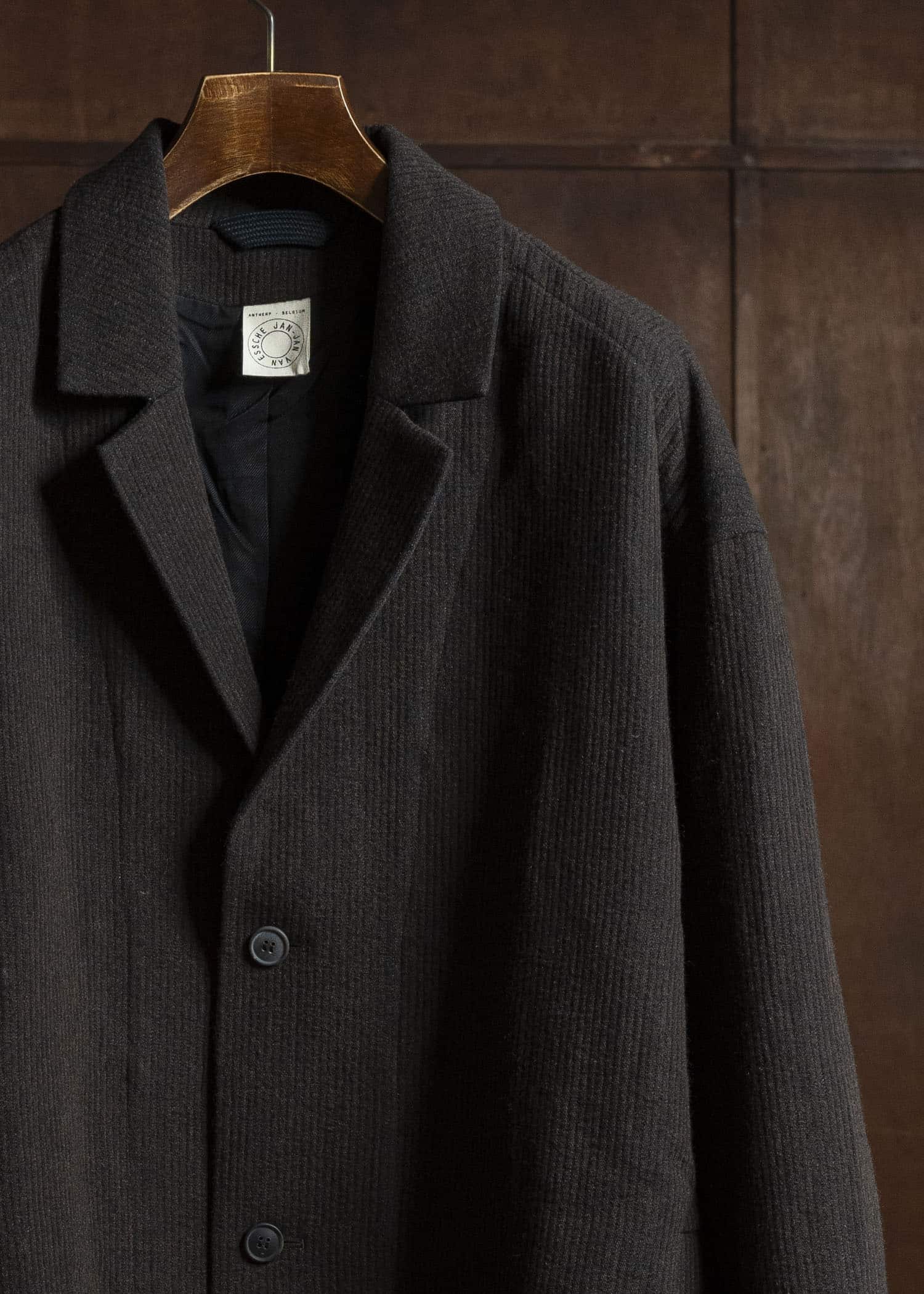 JAN-JAN VAN ESSCHE COAT#33 BLAZER-STYLE OVERCOAT Ridged Linen Wool Eggplant/Indigo