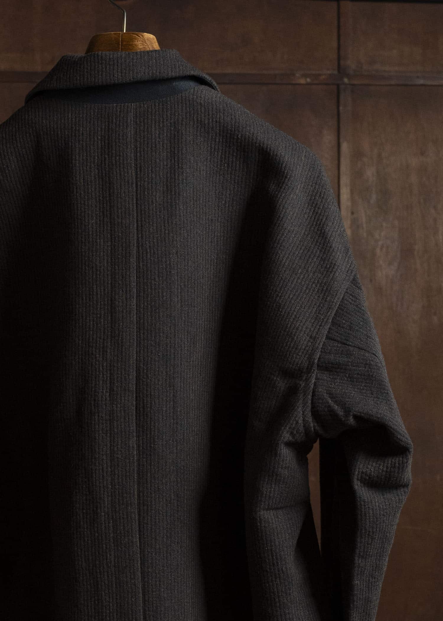 JAN-JAN VAN ESSCHE COAT#33 BLAZER-STYLE OVERCOAT Ridged Linen Wool Eggplant/Indigo