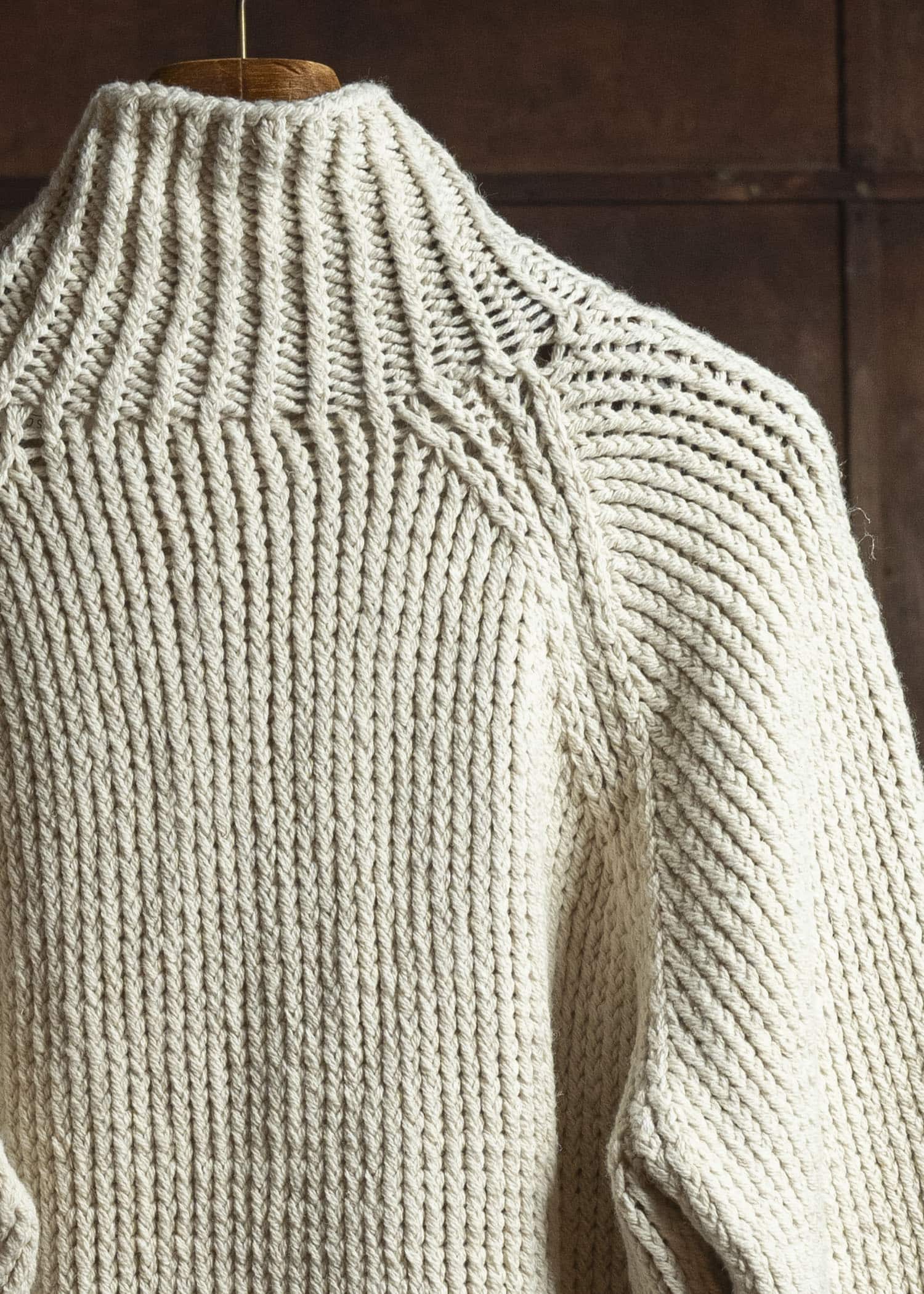 JAN-JAN VAN ESSCHE KNIT #68 HAND KNIT TURTLE NECK SWEATER Lalin Natural