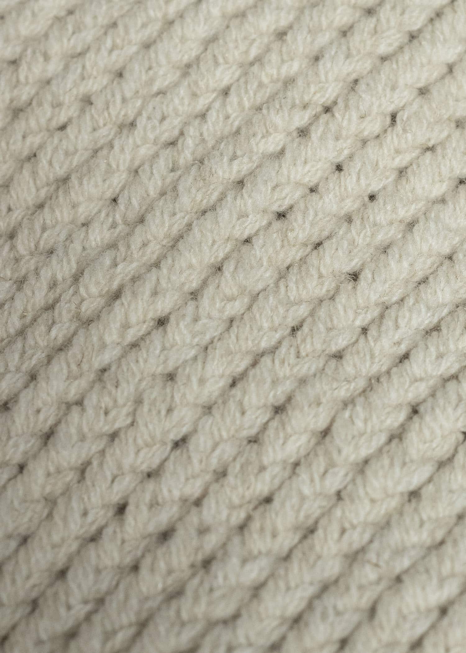 JAN-JAN VAN ESSCHE KNIT #68 HAND KNIT TURTLE NECK SWEATER Lalin Natural