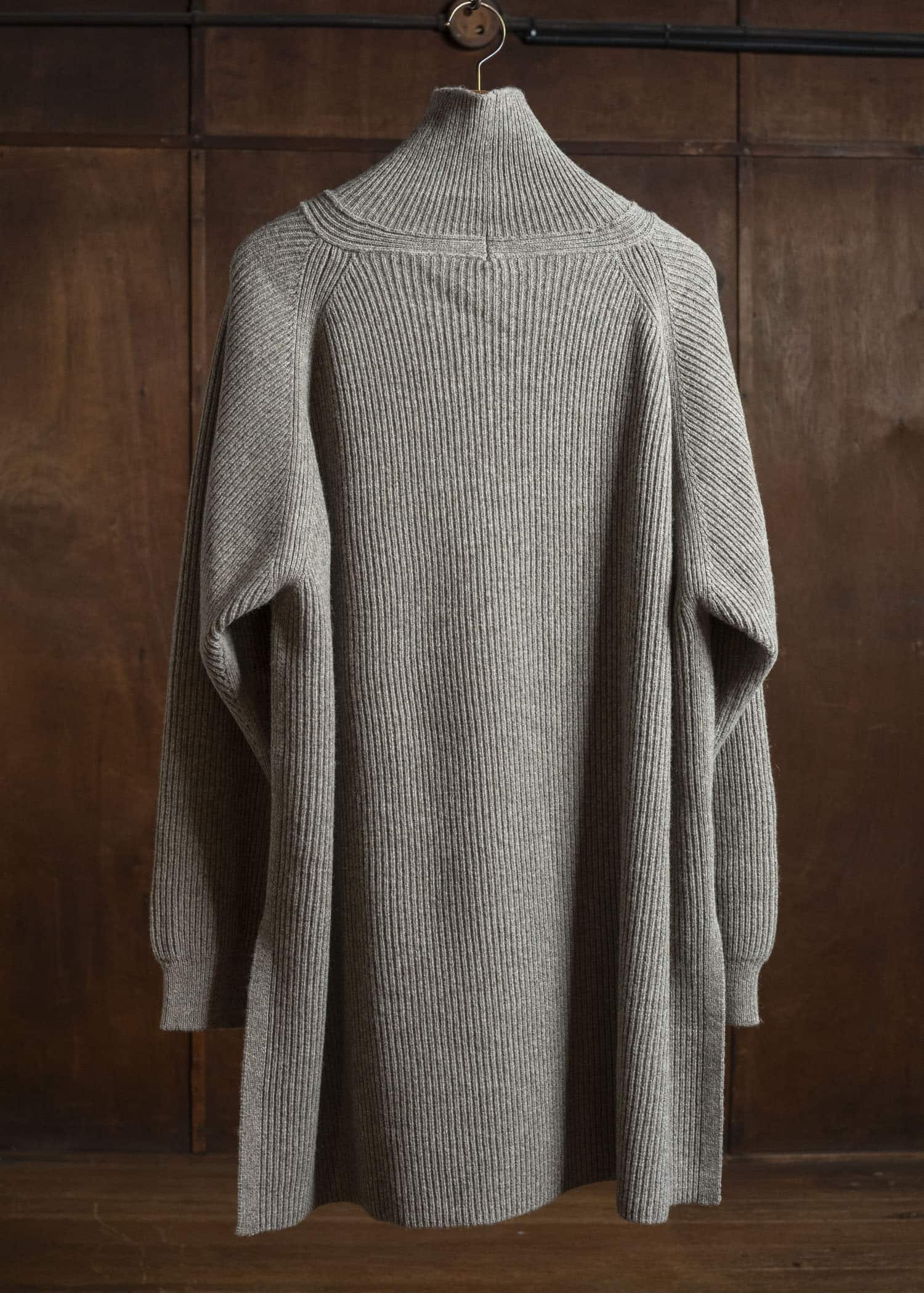 JAN-JAN VAN ESSCHE KNIT#74 WIDE FIT KNITTED TURTLE NECK SWEATER Sartuul Wool Natural Grey