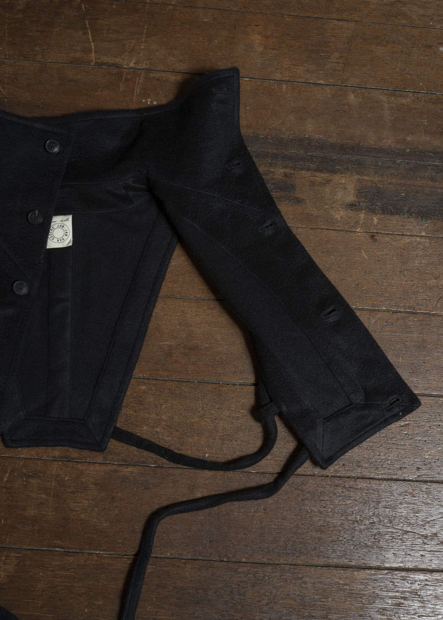 JAN-JAN VAN ESSCHE COLLAR PIECE#2 COLLAR PIECE WITH HIGH, STANDING COLLAR AND SIDE STRINGS Washed Velvet Yak Jet Black