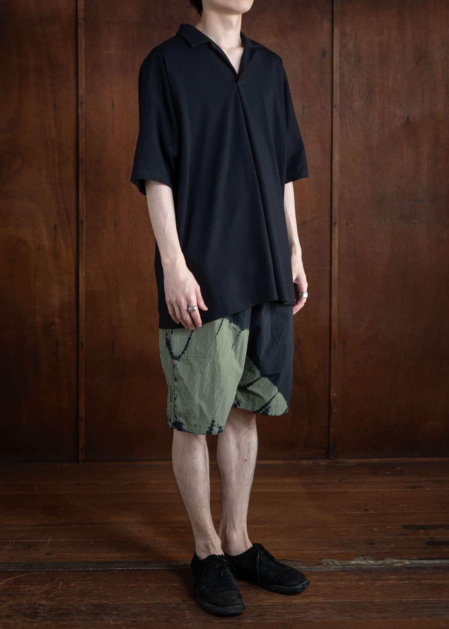 SUZUSAN Recycled Ripstop Nylon Shorts Tesuji Yoroidan Shibori """"Diagonal"""" Black x Khaki