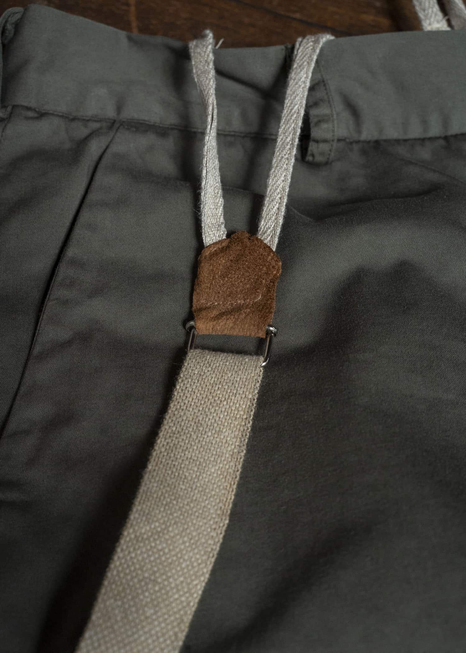Geoffrey B. Small サスペンダーパンツ