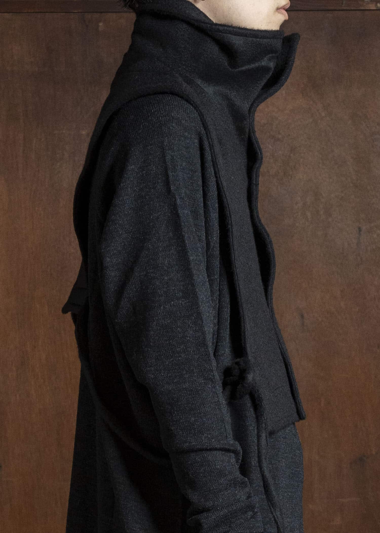 JAN-JAN VAN ESSCHE COLLAR PIECE#2 COLLAR PIECE WITH HIGH, STANDING COLLAR AND SIDE STRINGS Washed Velvet Yak Jet Black