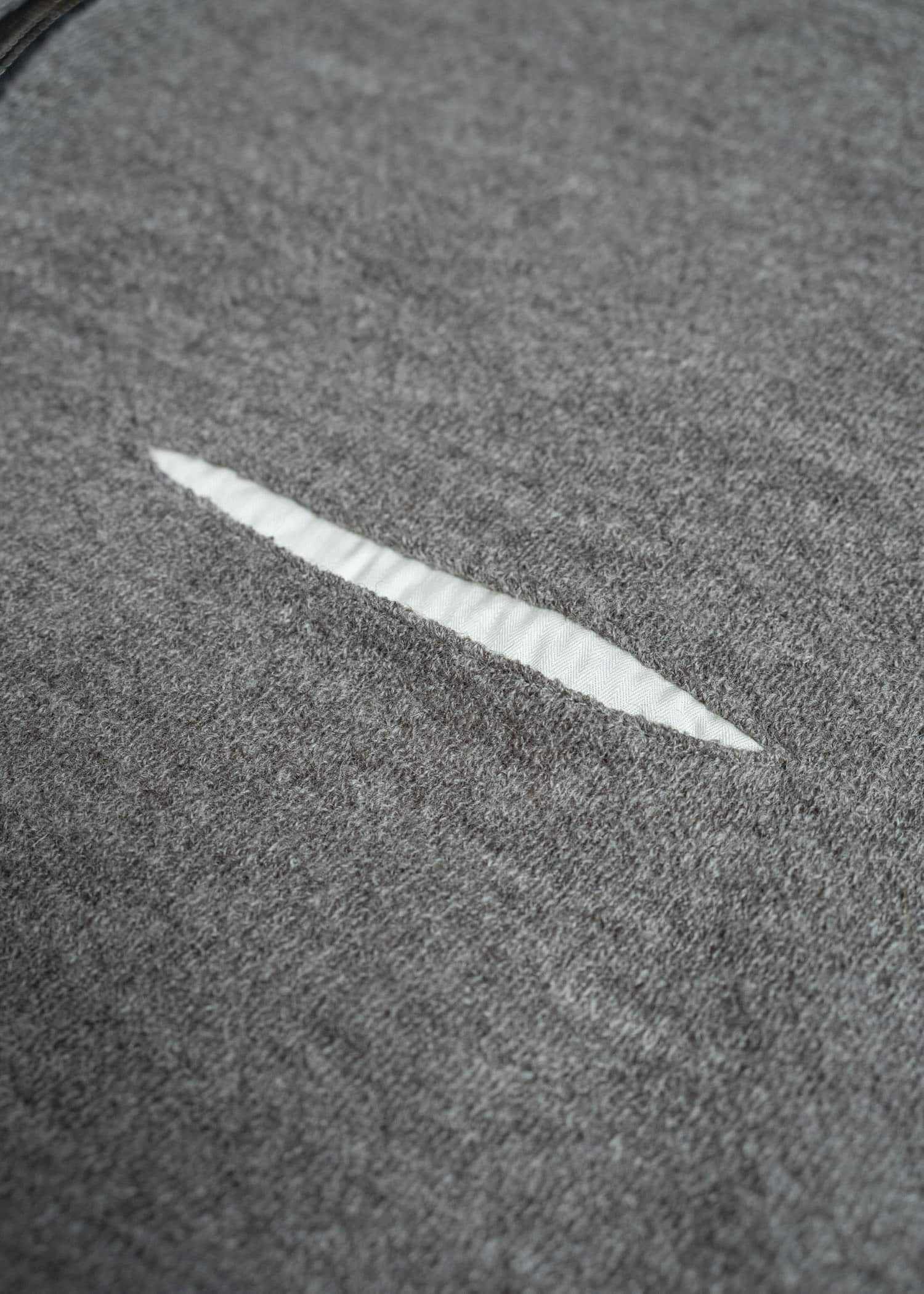 KLASICA 25F-ZCD-H44 DRIVE -sw Anatomical Cut Zip Cardigan Sand