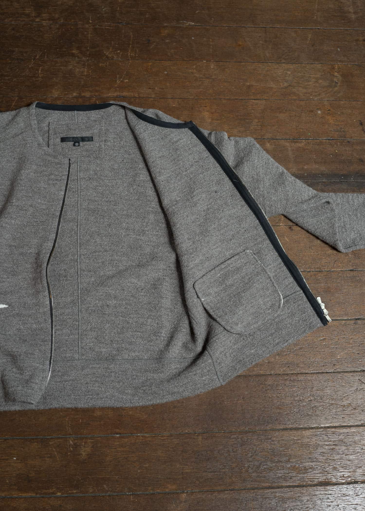 KLASICA 25F-ZCD-H44 DRIVE -sw Anatomical Cut Zip Cardigan Sand