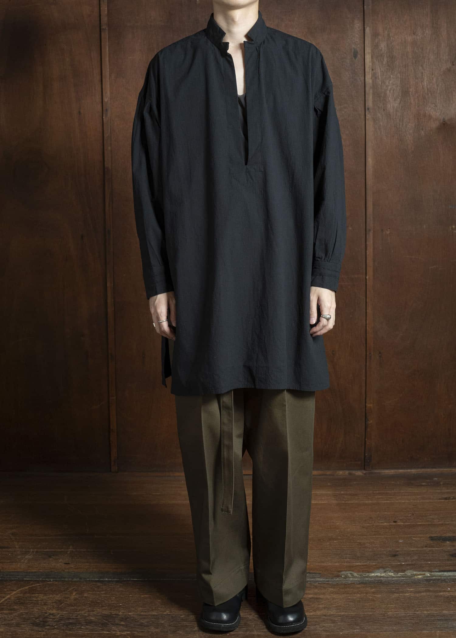 KLASICA SH-045 Neo stand collar pull over BLACK