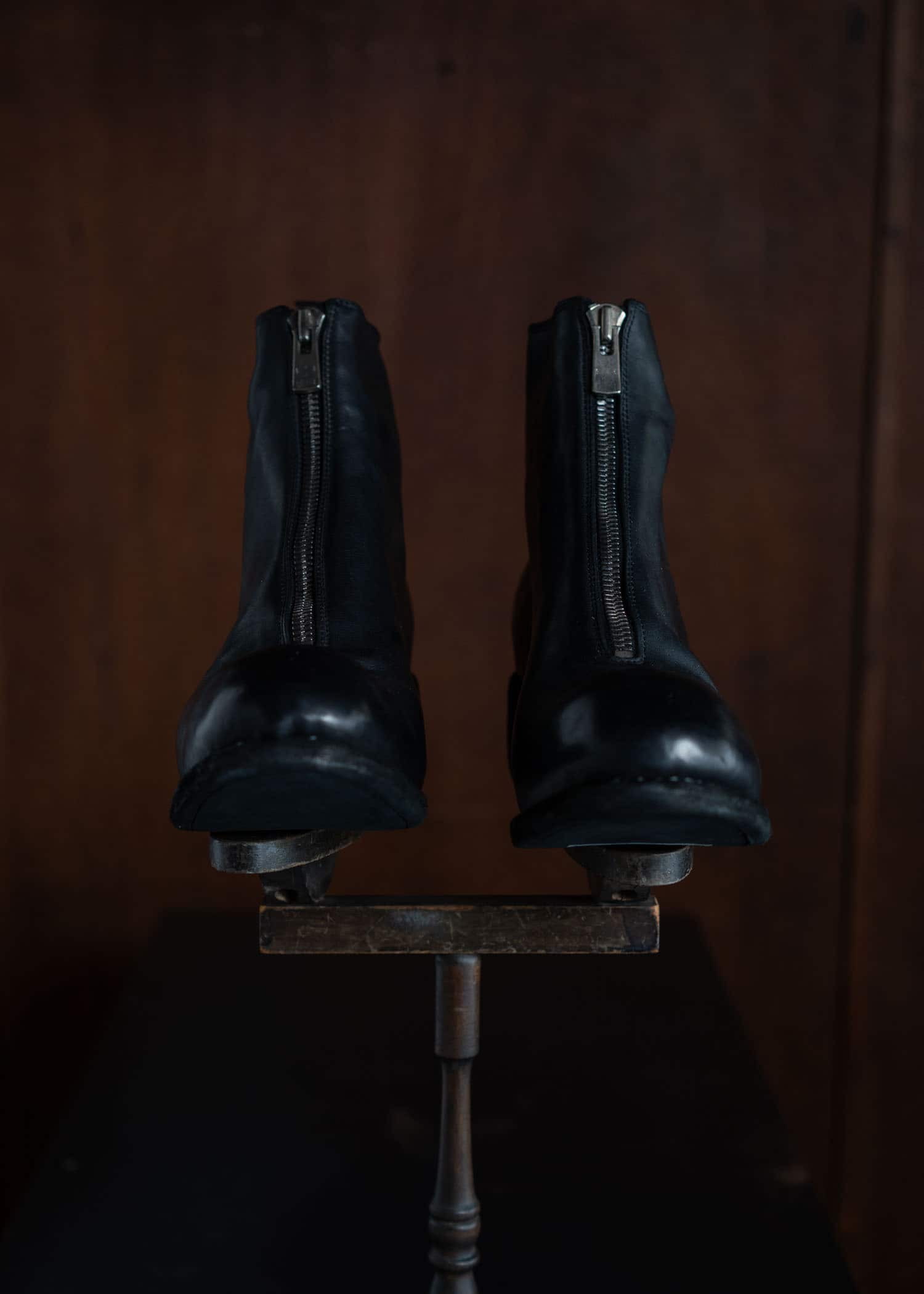 GUIDI PL1 / ORTHOPAEDIC MID FRONT ZIP / BLACK