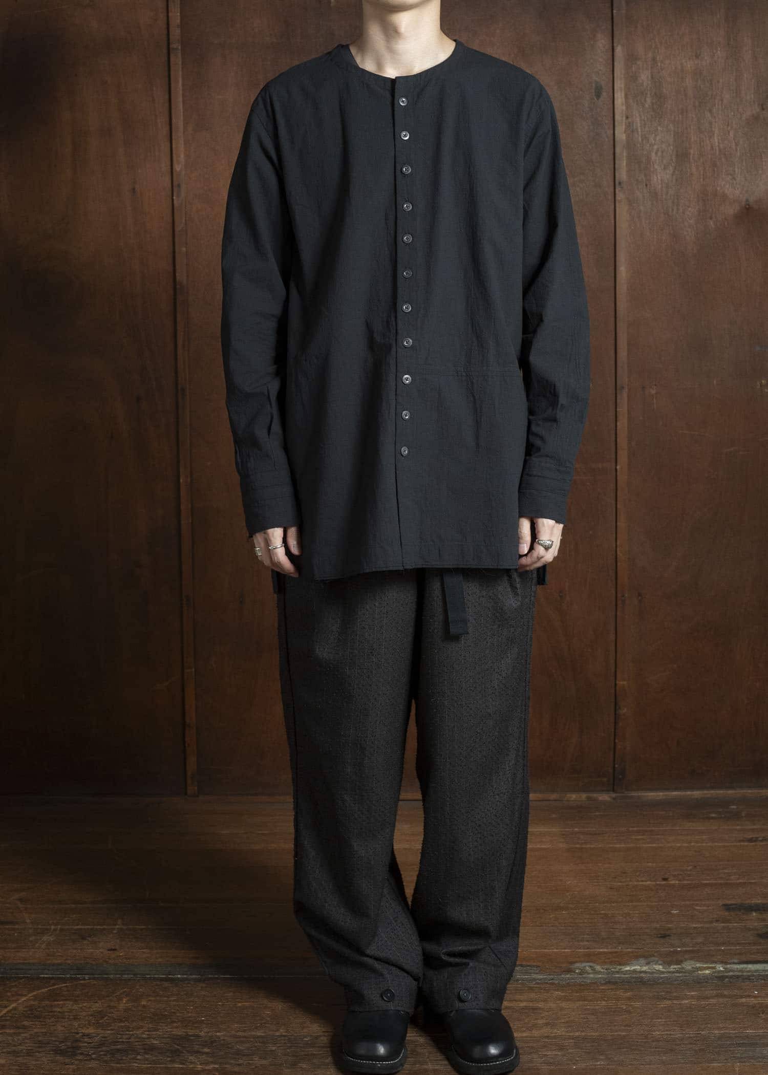 KLASICA 25F-SH44-G37 'SH-044'' No Collar Split Raglan BLACK