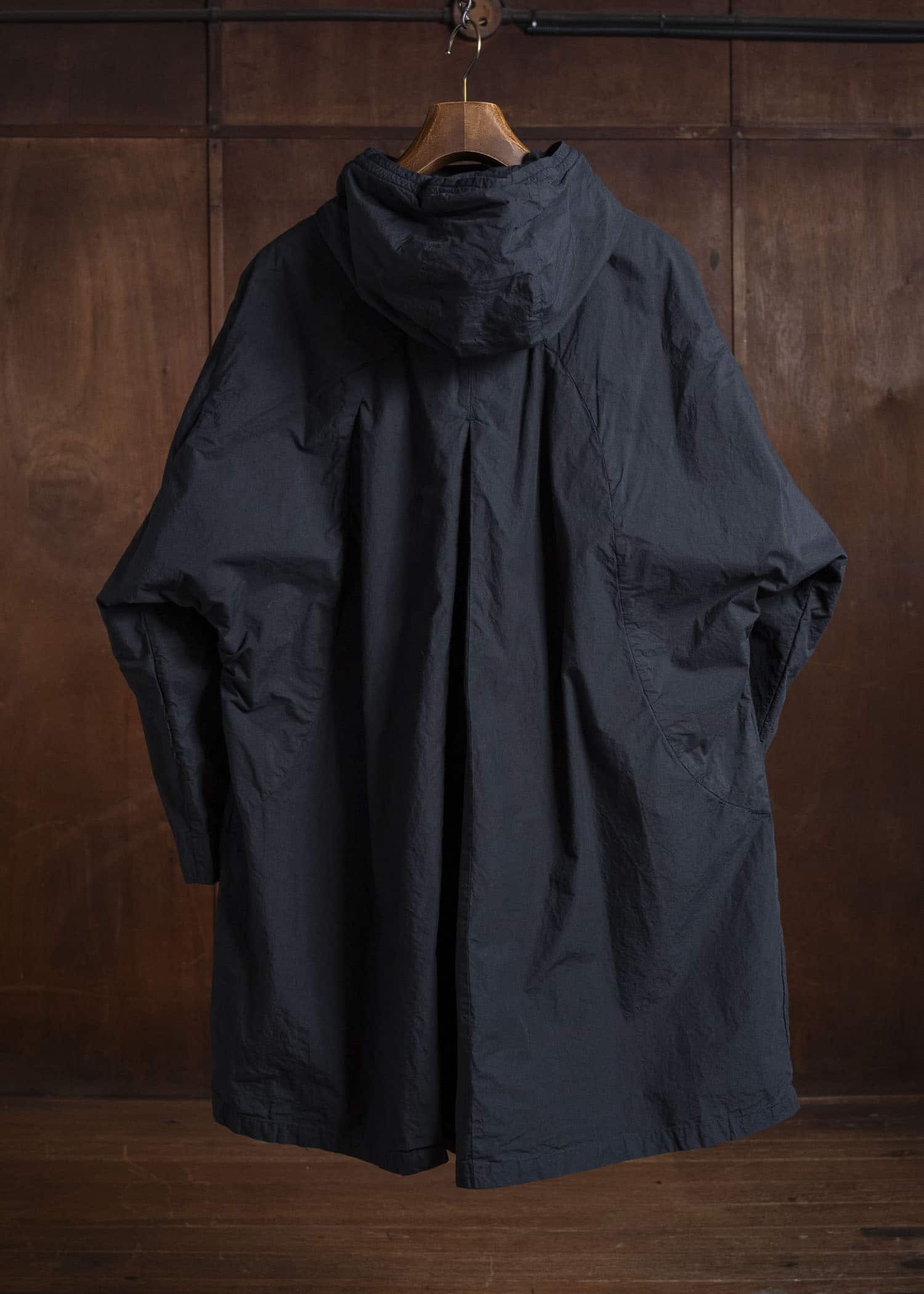 amachi. Fabric Forming Field Coat AY18C-2097 Charcoal Black