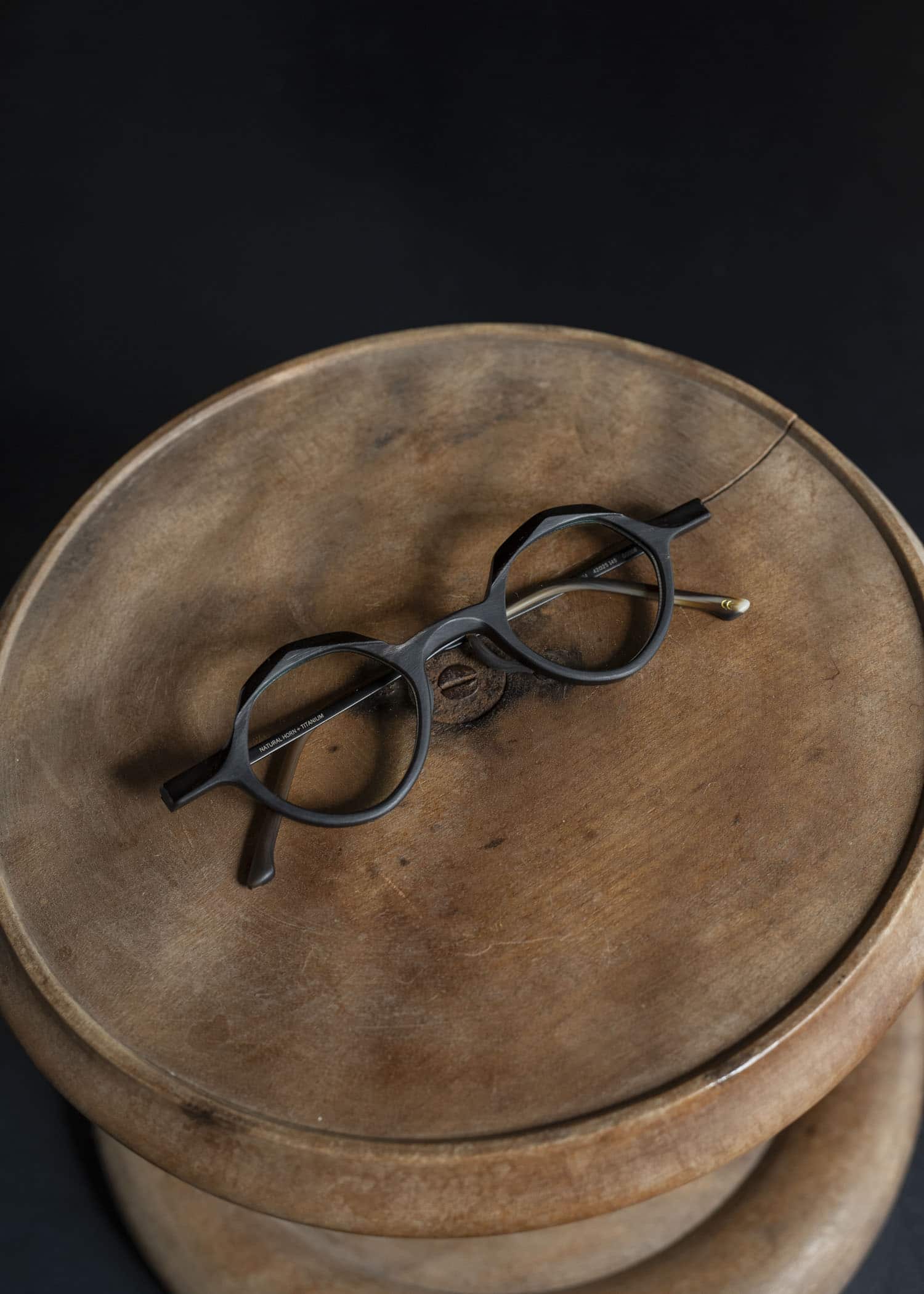 RIGARDS RG1094-02-01 UNI BLACK & WHITE (FRAME) CLEAR (LENS)