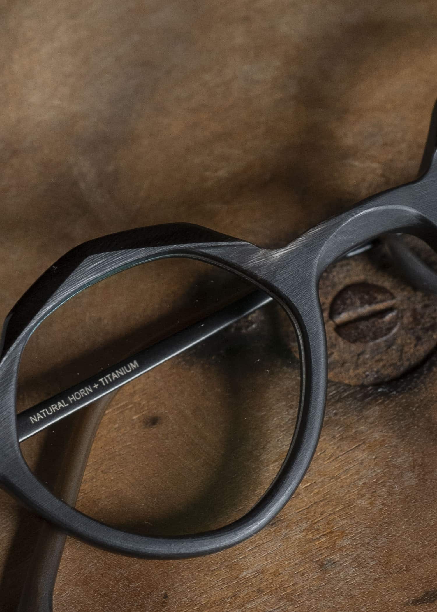 RIGARDS RG1094-02-01 UNI BLACK & WHITE (FRAME) CLEAR (LENS)