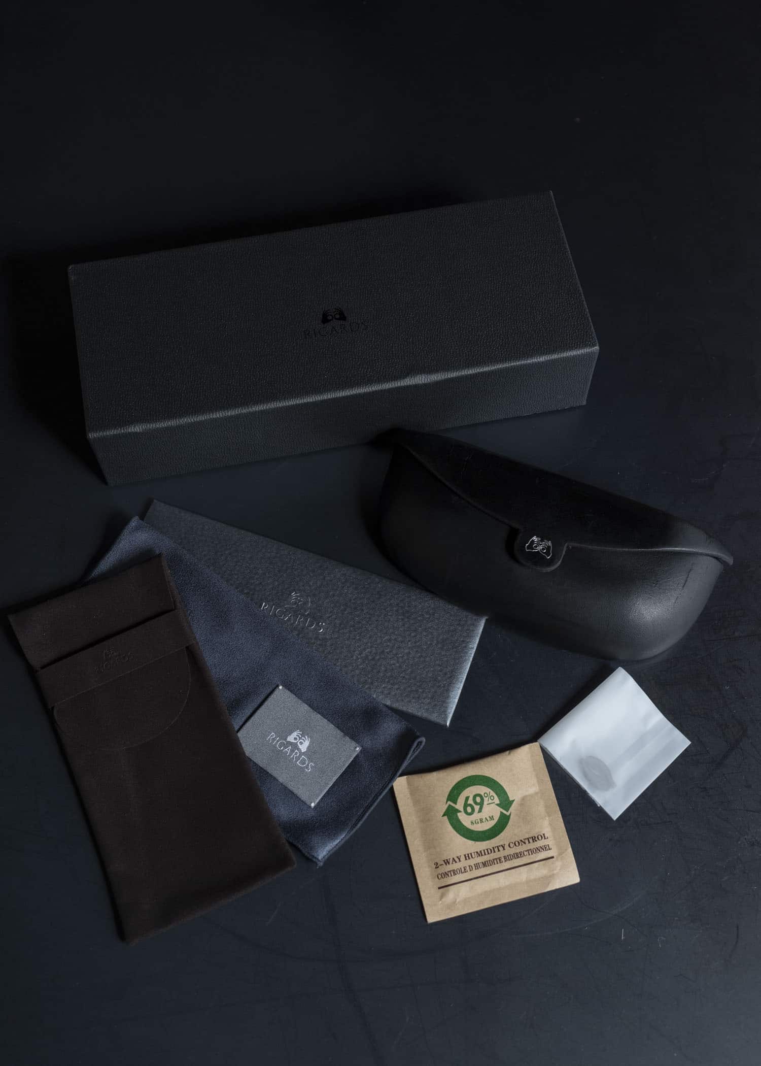 RIGARDS RG1094-02-01 UNI BLACK & WHITE (FRAME) CLEAR (LENS)