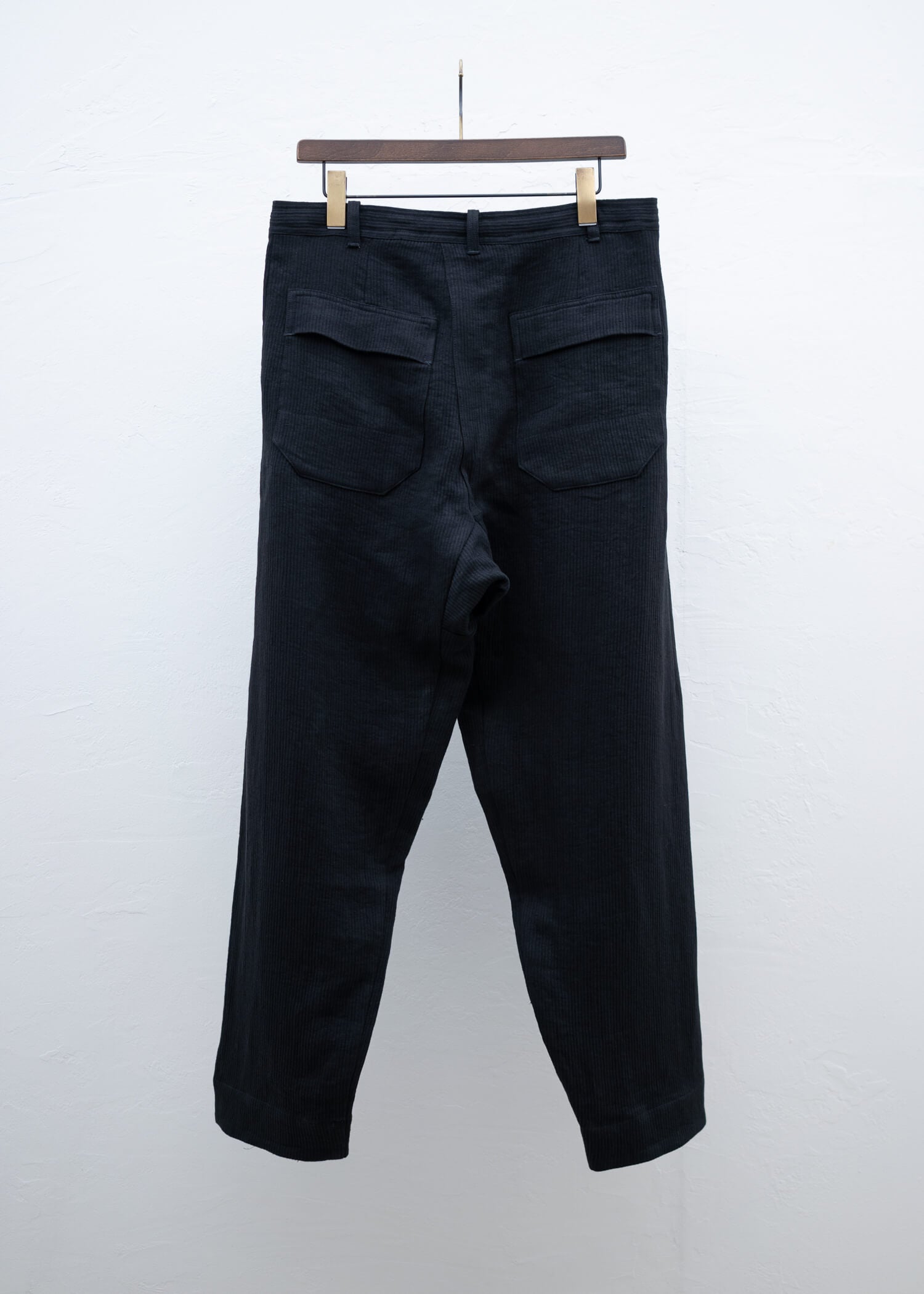 JAN-JAN VAN ESSCHE TROUSERS#68 SINGLE PLEATED TROUSERS BLACK RIDGED LINEN