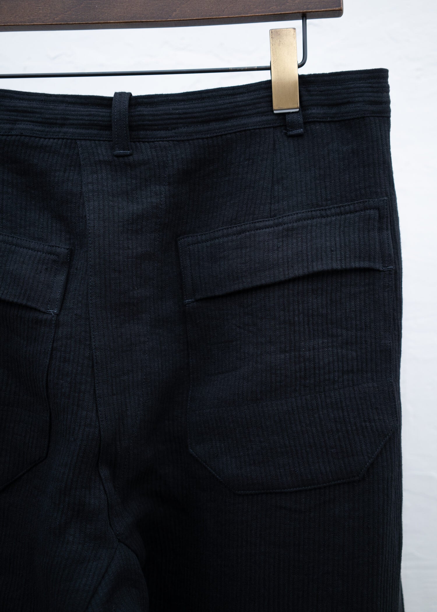 JAN-JAN VAN ESSCHE TROUSERS#68 SINGLE PLEATED TROUSERS BLACK RIDGED LINEN