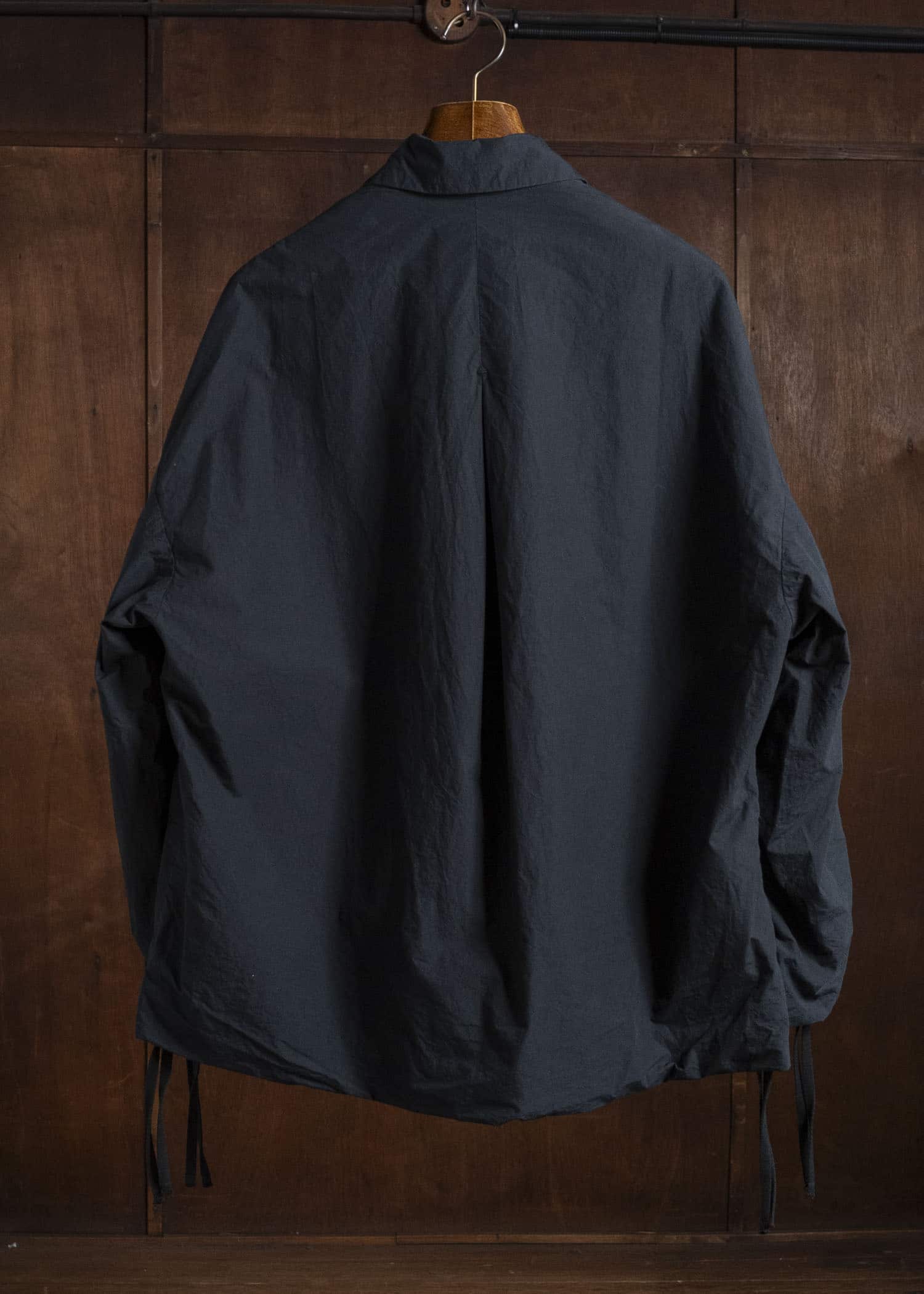 amachi. AY19J-2104 Air Forming Jacket Charcoal Black