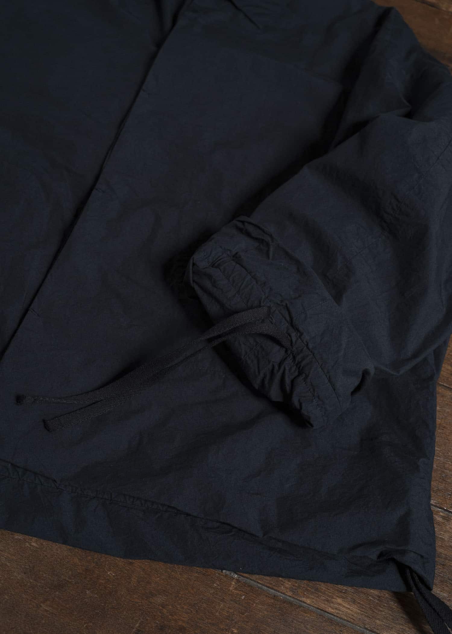 amachi. AY19J-2104 Air Forming Jacket Charcoal Black