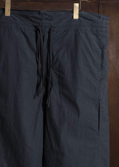 amachi. AY19B-3079 Air Forming Pants Charcoal Black