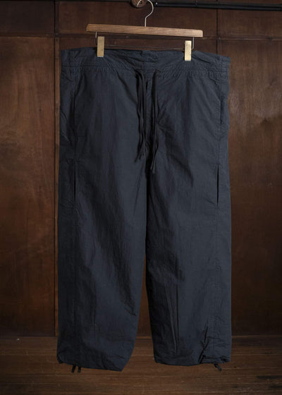 amachi. AY19B-3079 Air Forming Pants Charcoal Black
