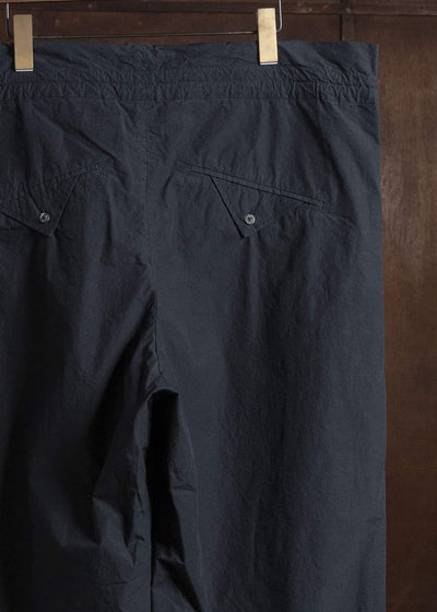 amachi. AY19B-3079 Air Forming Pants Charcoal Black