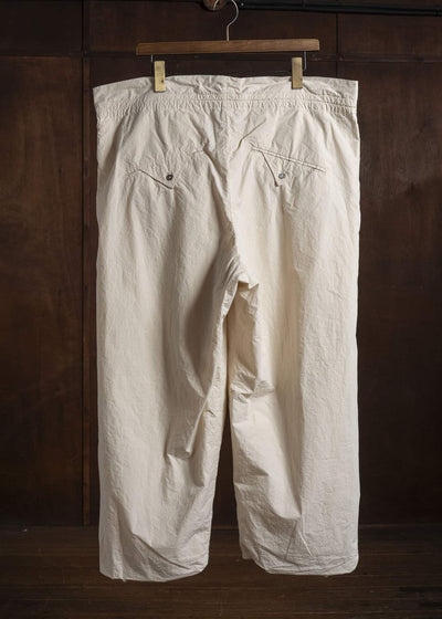 amachi. AY19B-3079 Air Forming Pants Off White