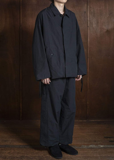 amachi. AY19B-3079 Air Forming Pants Charcoal Black