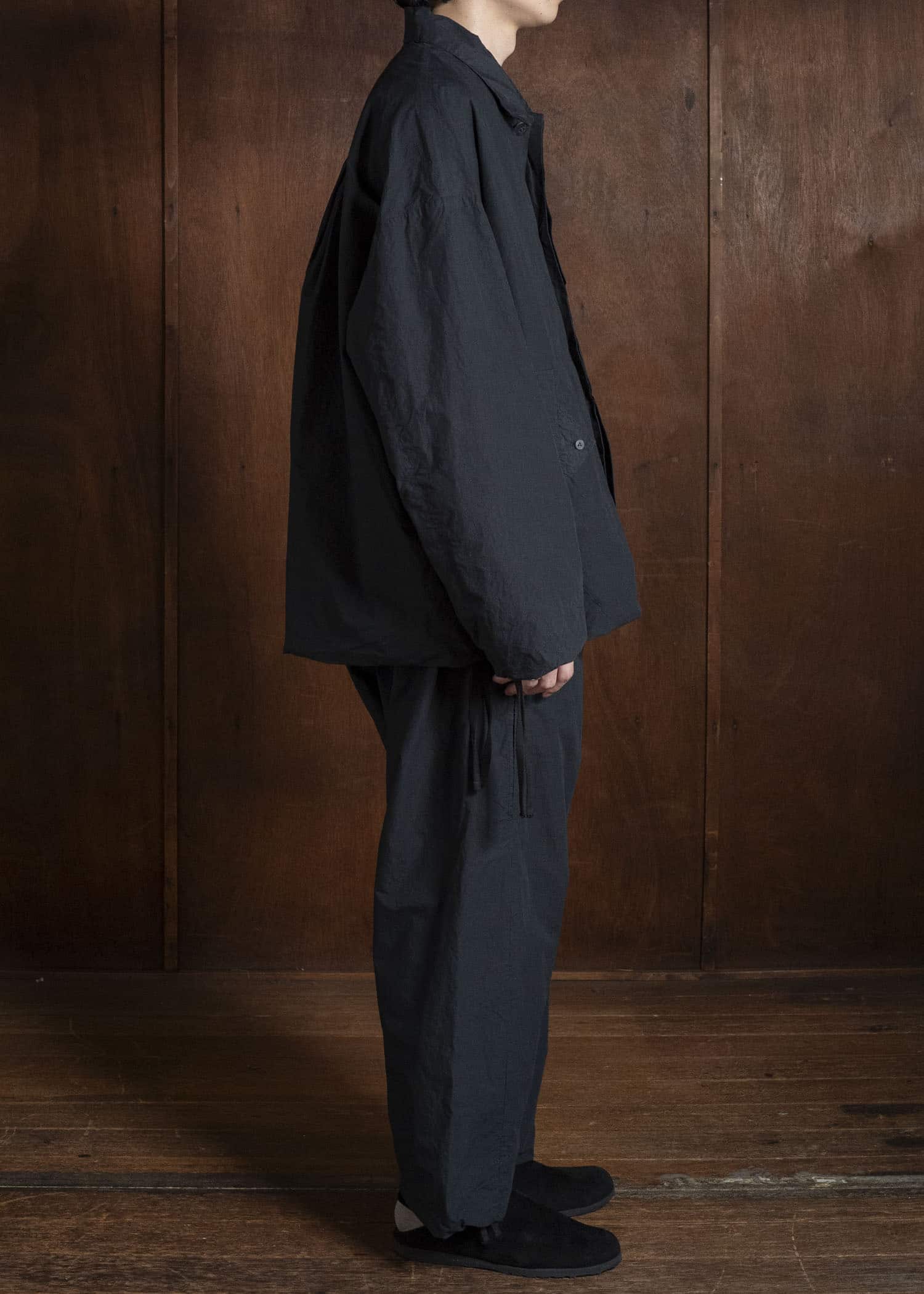 amachi. AY19J-2104 Air Forming Jacket Charcoal Black