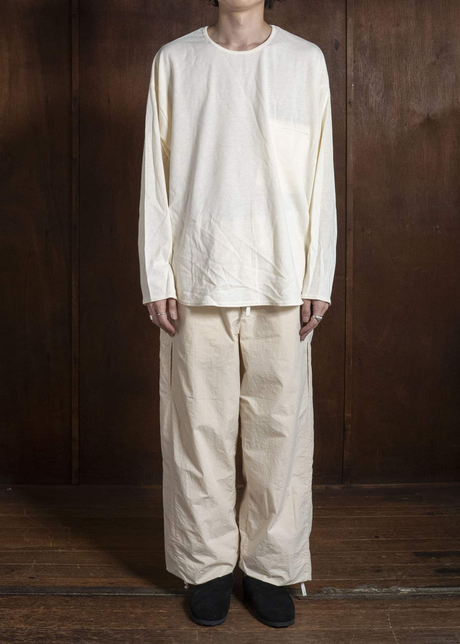 amachi. AY19B-3079 Air Forming Pants Off White
